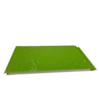 Metāla cirsts izolētu sendvičpaneļu apšuvuma sistēmas